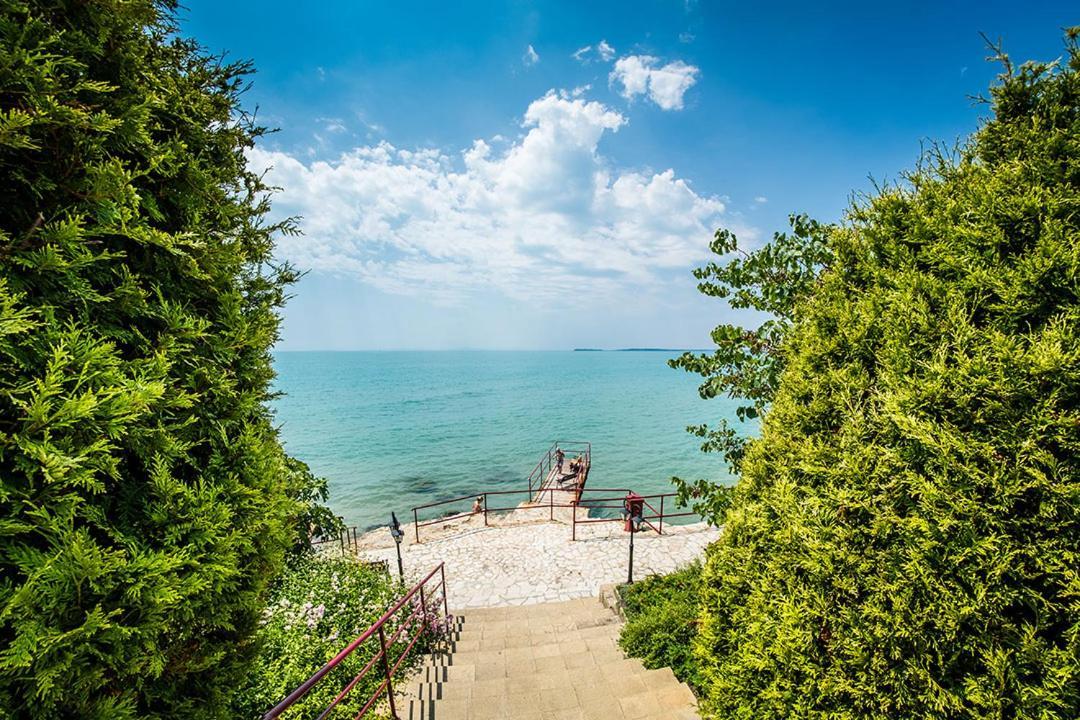 Sea Fort Club - Prestige Sea Viev Apartments Elenite Exterior foto